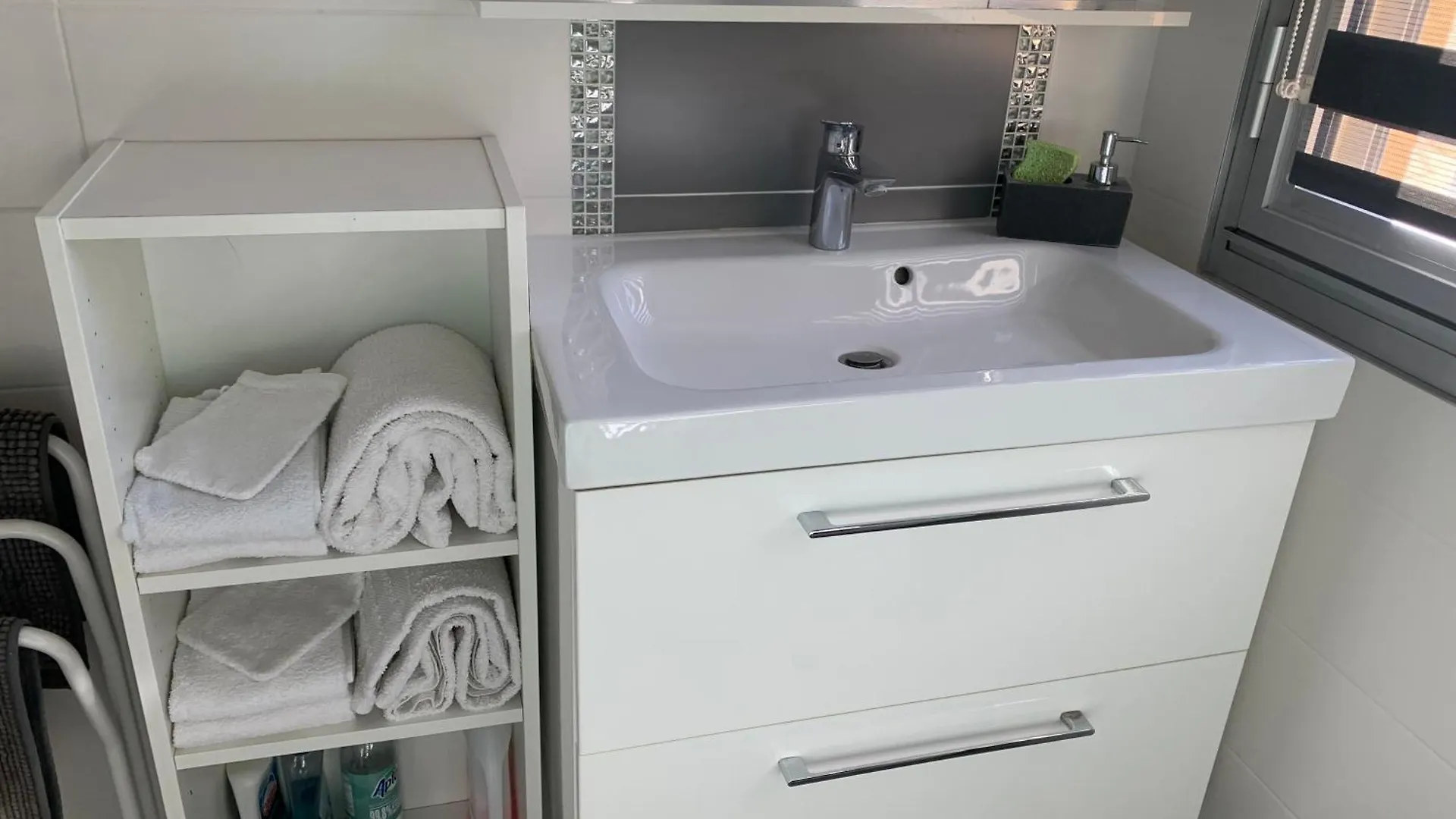 Beau Studio Climatise, Parking Prive Sanary Centre 0*, Sanary-sur-Mer
